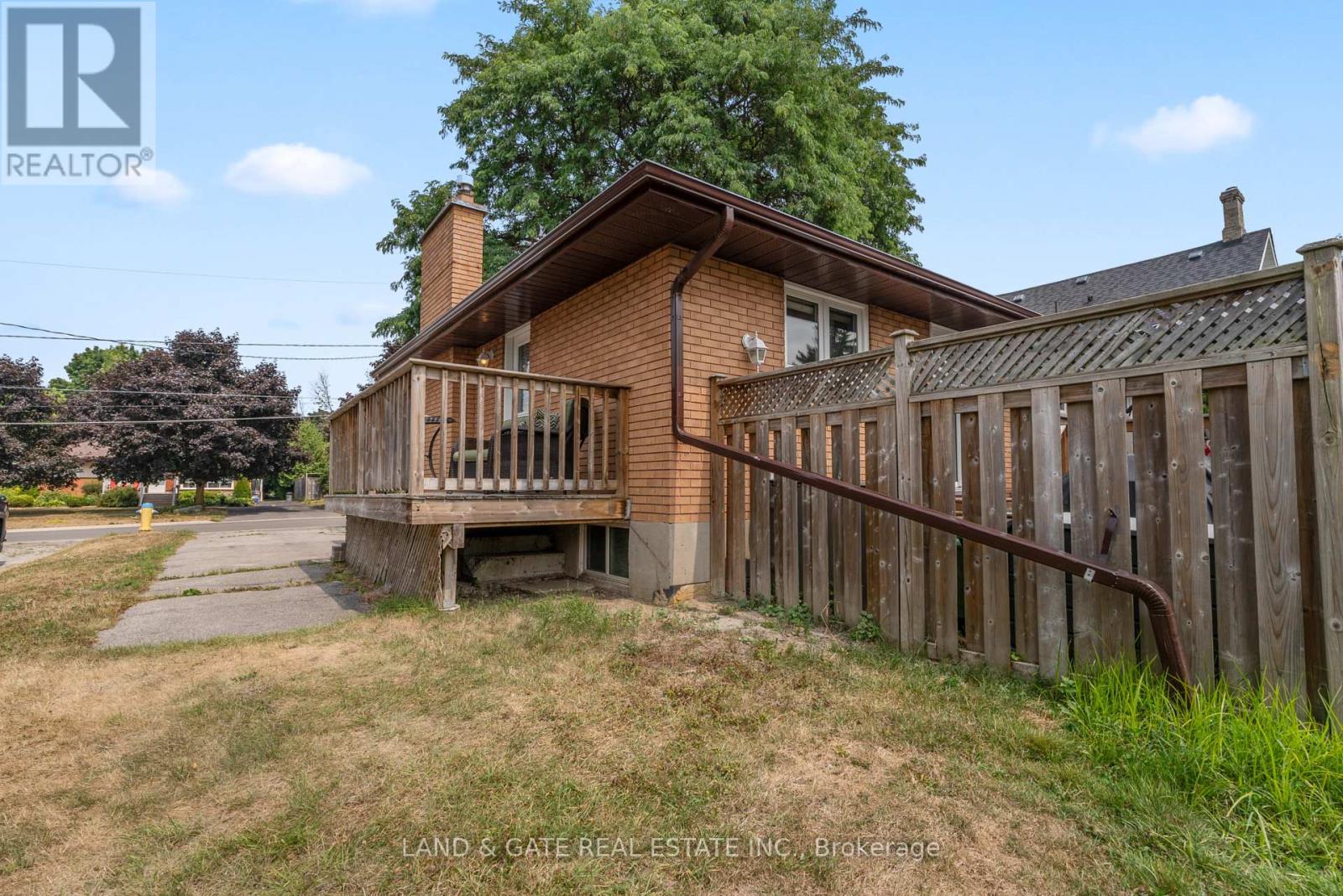 Lower - 19 Kawartha Drive, Kawartha Lakes, Ontario  K9V 1A6 - Photo 43 - X12376085