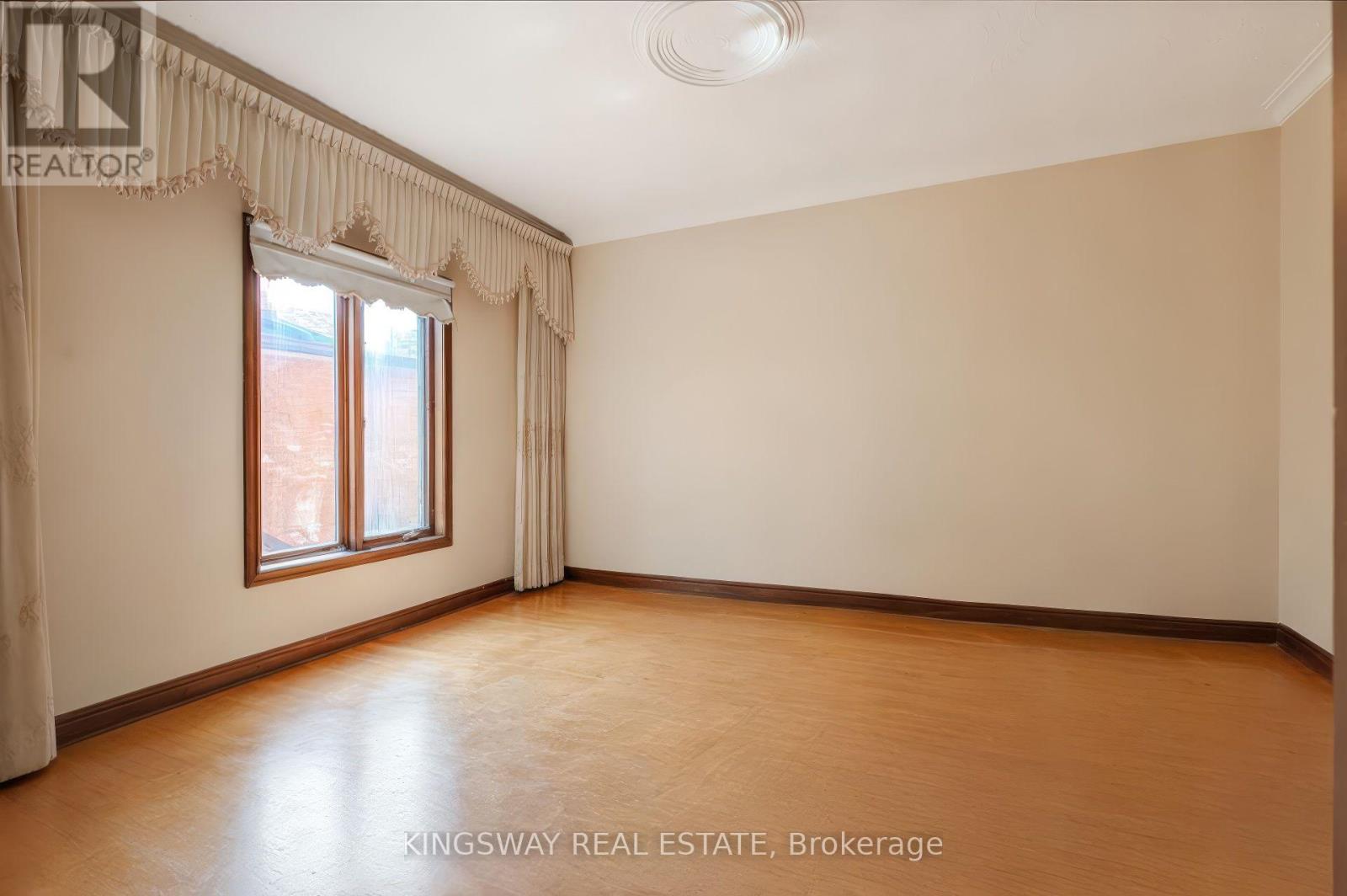27 Mulholland Avenue, Toronto, Ontario  M6A 2S1 - Photo 5 - W12376063