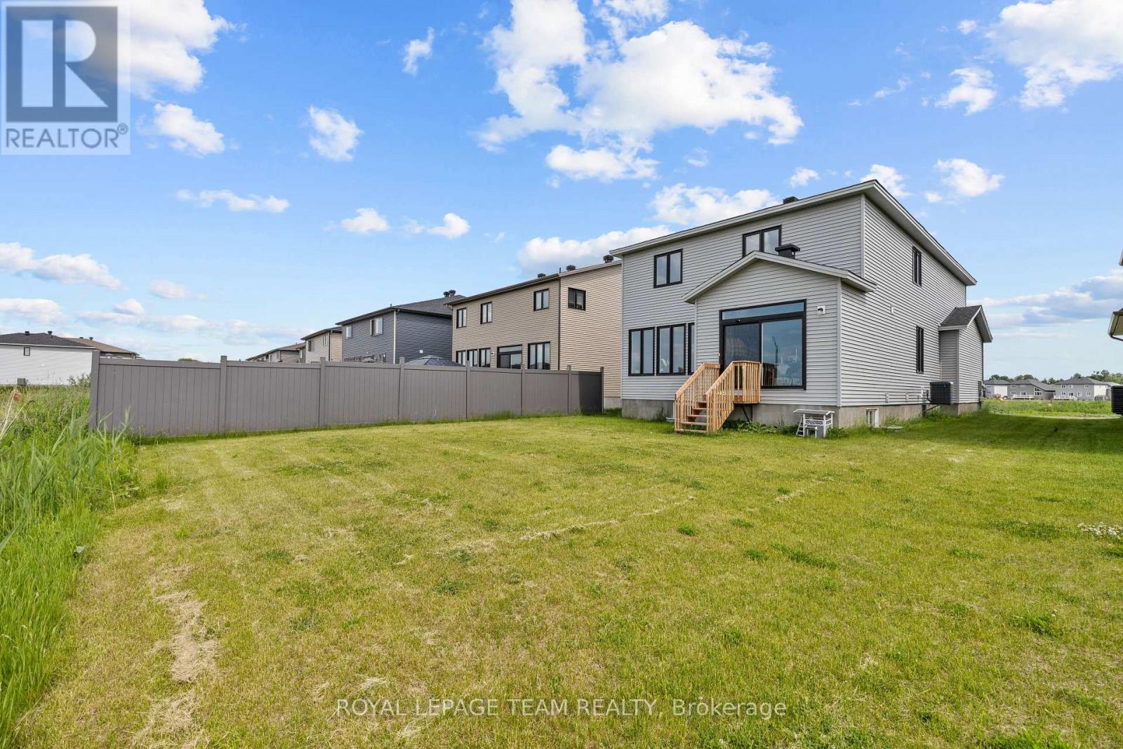757 Gamble Drive, Russell, Ontario  K4R 0G5 - Photo 32 - X12376090