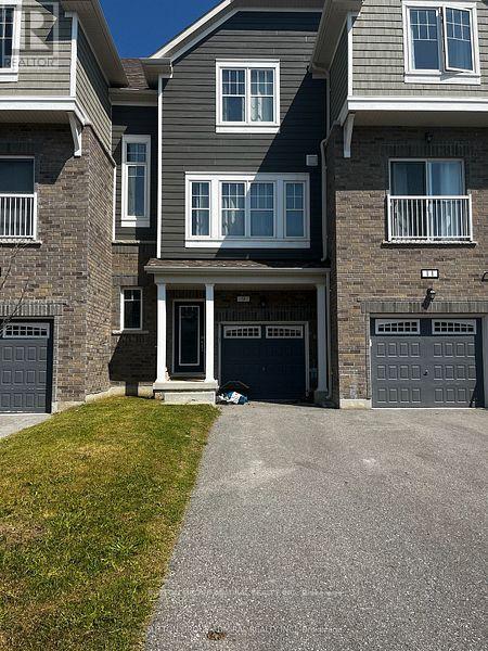 9 Dunes Drive, Wasaga Beach, Ontario  L9Z 0J1 - Photo 1 - S12376094