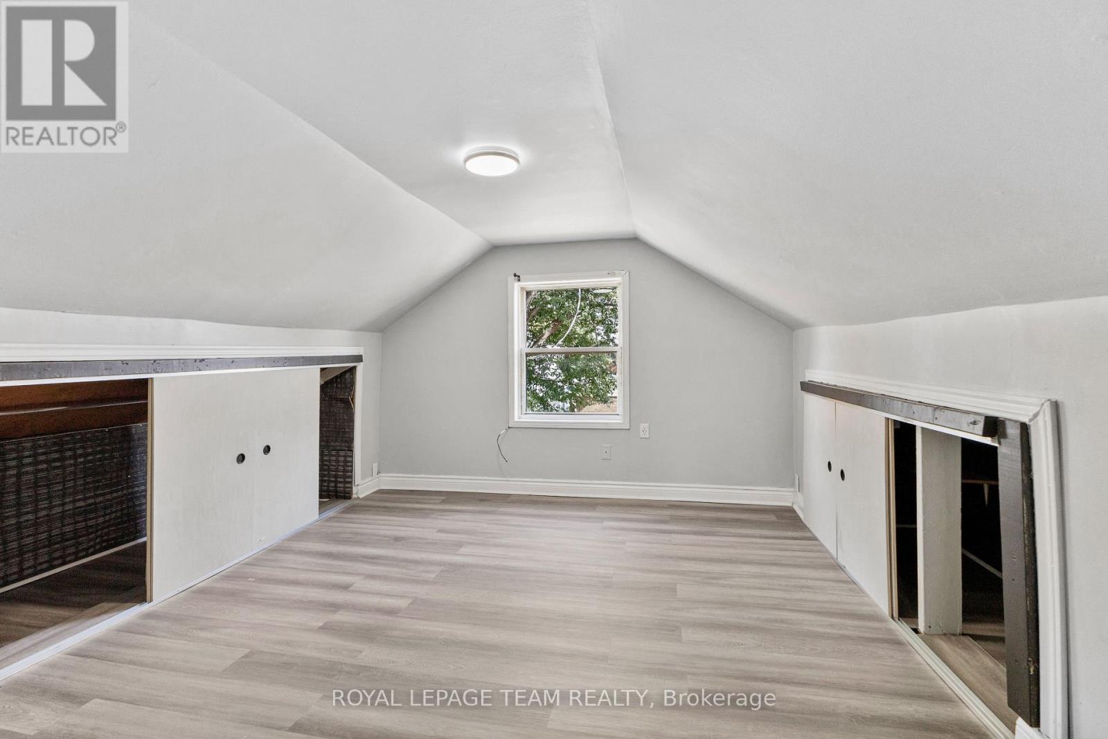 105 Jolliet Avenue, Ottawa, Ontario  K1L 5H1 - Photo 13 - X12376111