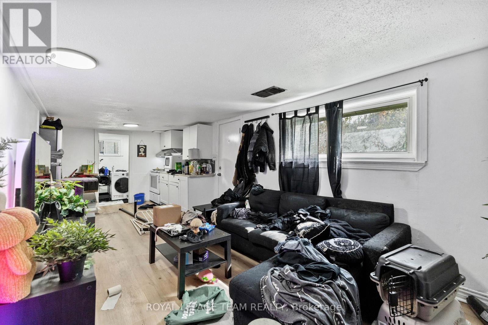 105 Jolliet Avenue, Ottawa, Ontario  K1L 5H1 - Photo 3 - X12376111
