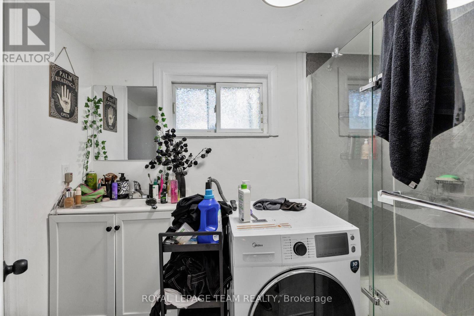 105 Jolliet Avenue, Ottawa, Ontario  K1L 5H1 - Photo 7 - X12376111