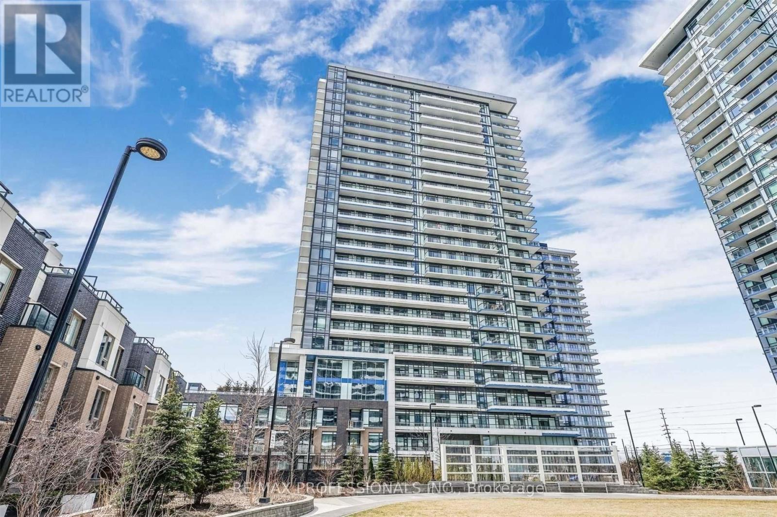 1704 - 2560 Eglinton Avenue W, Mississauga, Ontario  L5M 5R1 - Photo 1 - W12376101