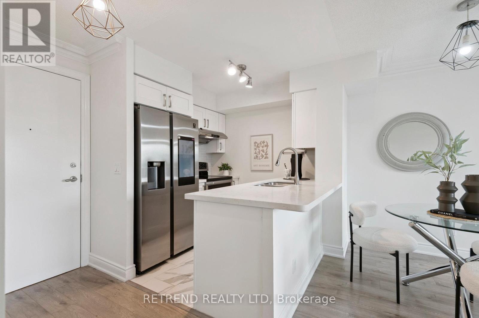 411 - 15 Greenview Avenue, Toronto, Ontario M2M 4M7 - Photo 8 - C12376121