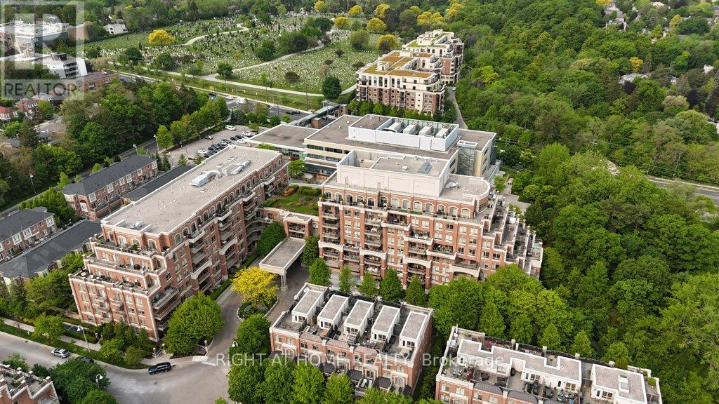 216 - 20 Burkebrook Place, Toronto, Ontario  M4G 0A1 - Photo 3 - C12376141