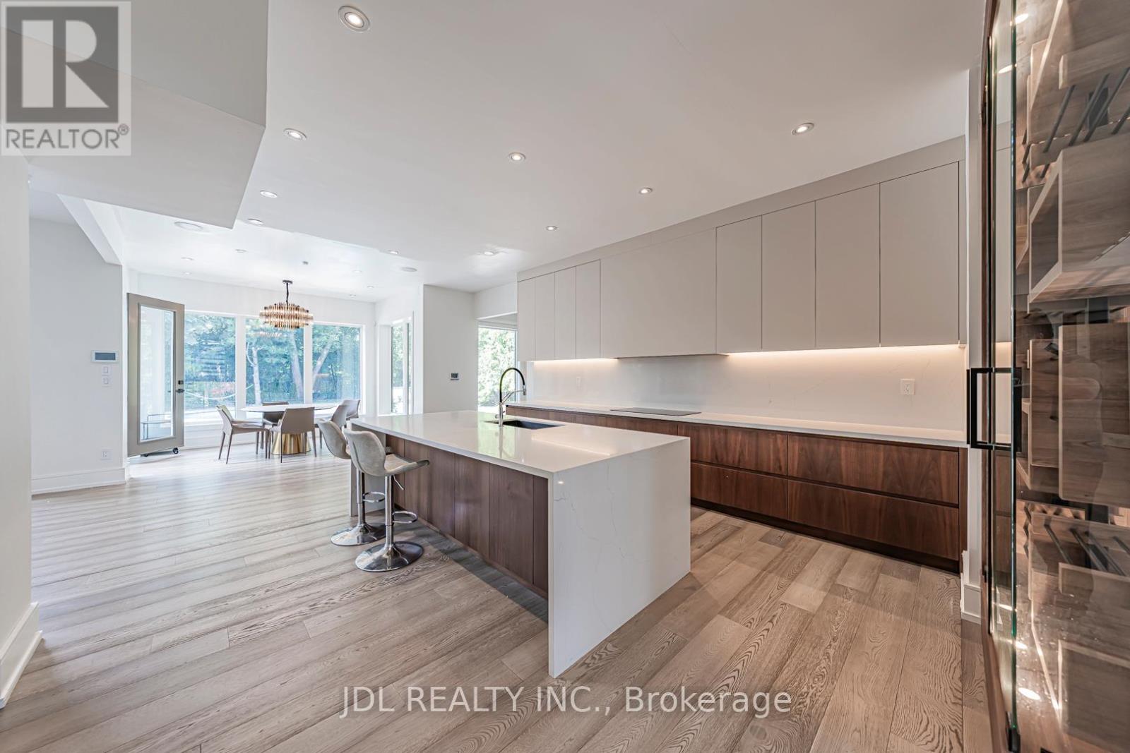 19 Fifeshire Road, Toronto, Ontario  M2L 2G4 - Photo 9 - C12376153