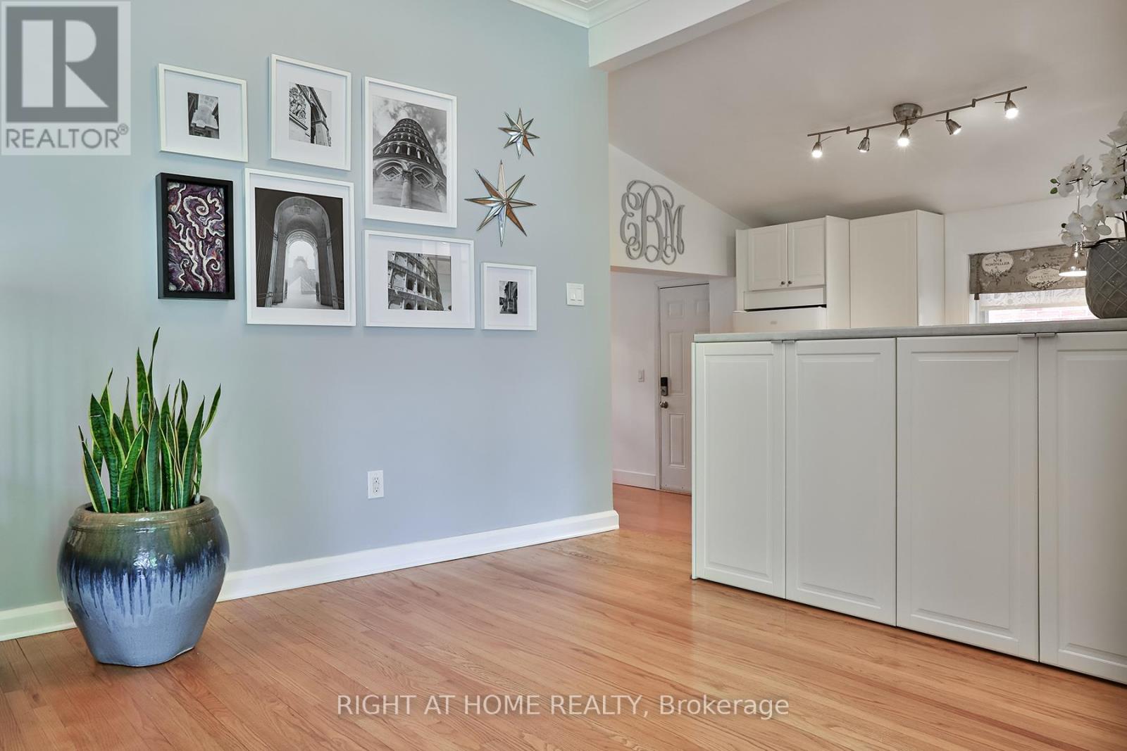 21 Gaiety Drive, Toronto (Woburn), Ontario  M1H 1B9 - Photo 12 - E12376131