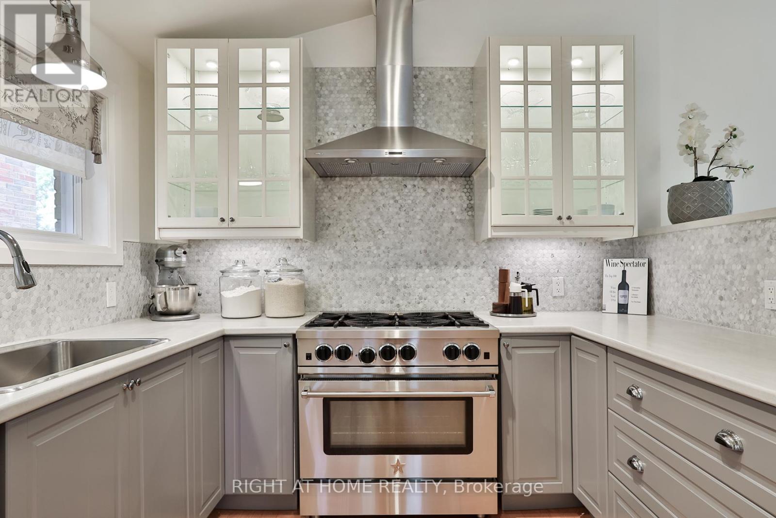 21 Gaiety Drive, Toronto (Woburn), Ontario  M1H 1B9 - Photo 13 - E12376131