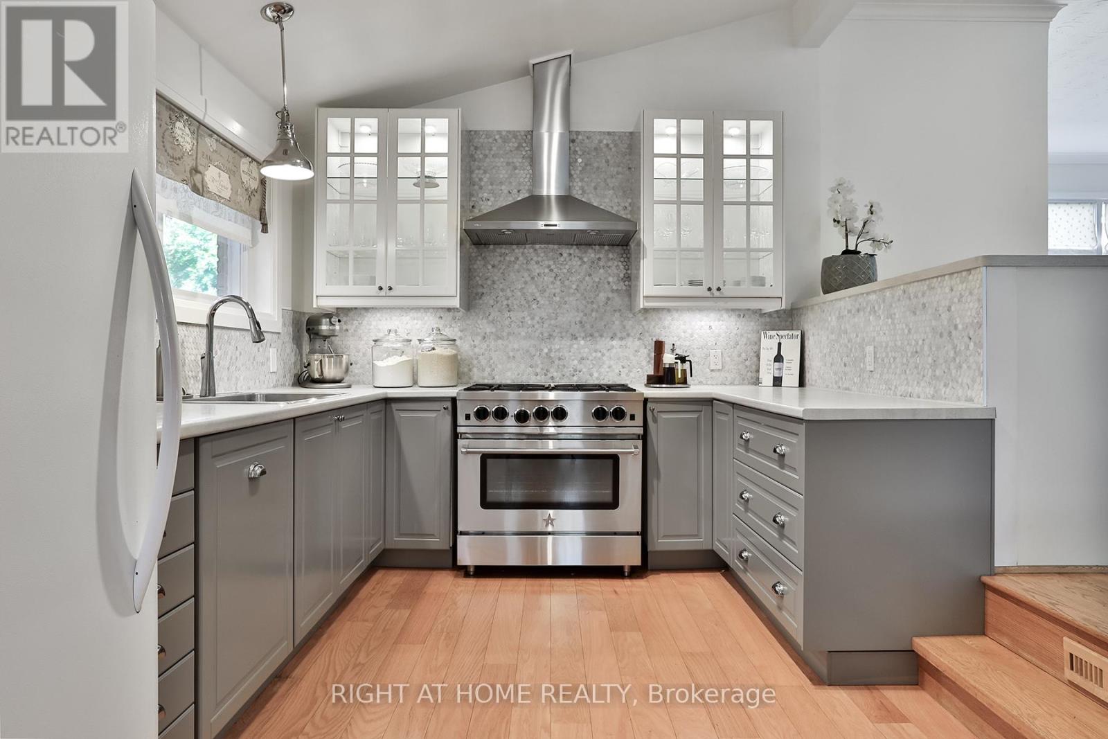 21 Gaiety Drive, Toronto (Woburn), Ontario  M1H 1B9 - Photo 15 - E12376131
