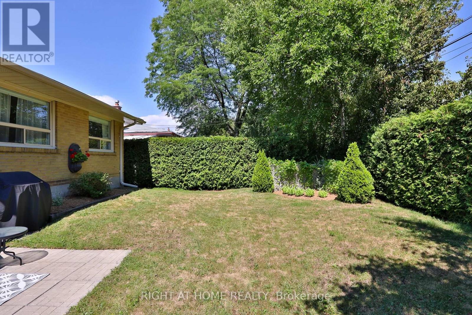 21 Gaiety Drive, Toronto (Woburn), Ontario  M1H 1B9 - Photo 34 - E12376131