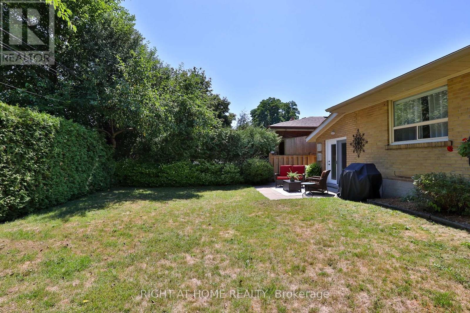 21 Gaiety Drive, Toronto (Woburn), Ontario  M1H 1B9 - Photo 35 - E12376131
