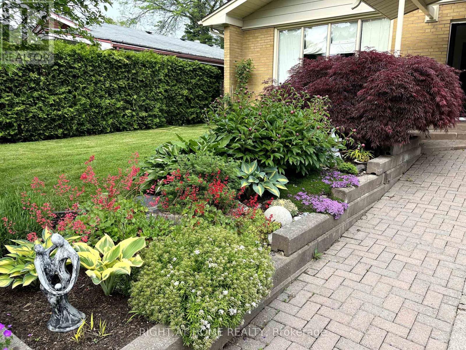 21 Gaiety Drive, Toronto (Woburn), Ontario  M1H 1B9 - Photo 38 - E12376131