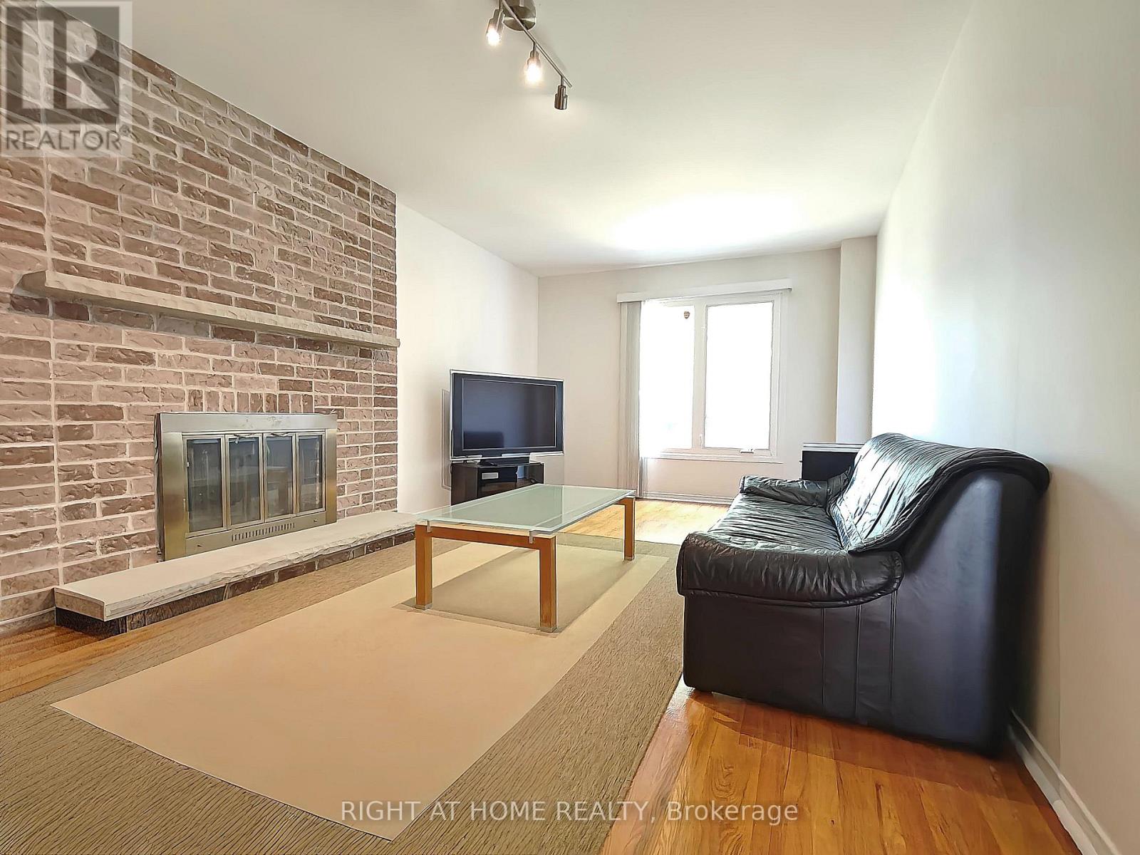 116 Cooperage Crescent, Richmond Hill (Westbrook), Ontario  L4C 9L8 - Photo 6 - N12376158