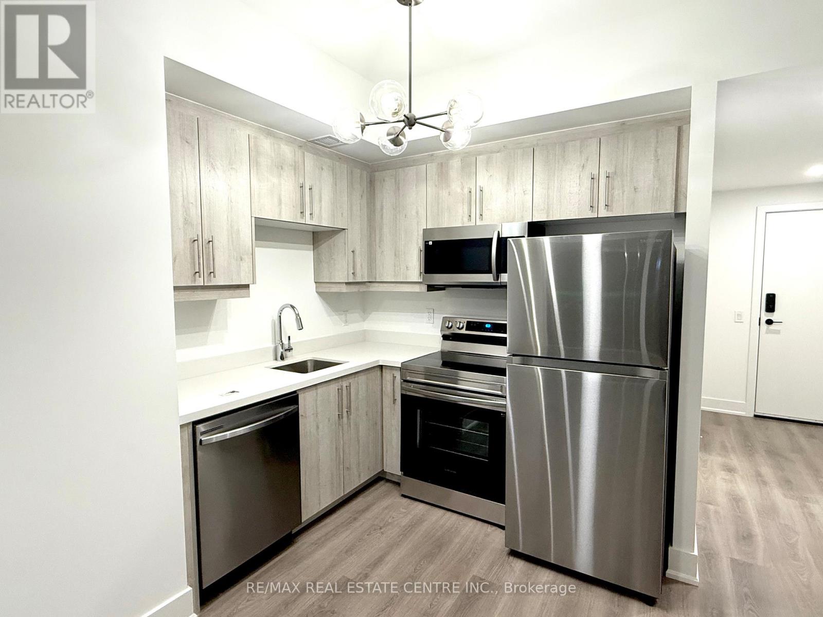 227 - 575 Conklin Road N, Brant, Ontario  N3T 0Y2 - Photo 3 - X12376144