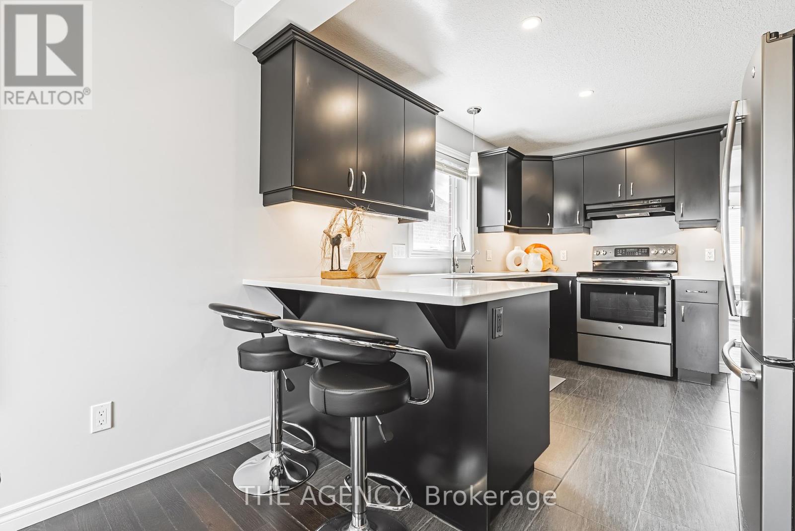 58 Curtis Street, East Zorra-Tavistock, Ontario  N0J 1M0 - Photo 11 - X12376148