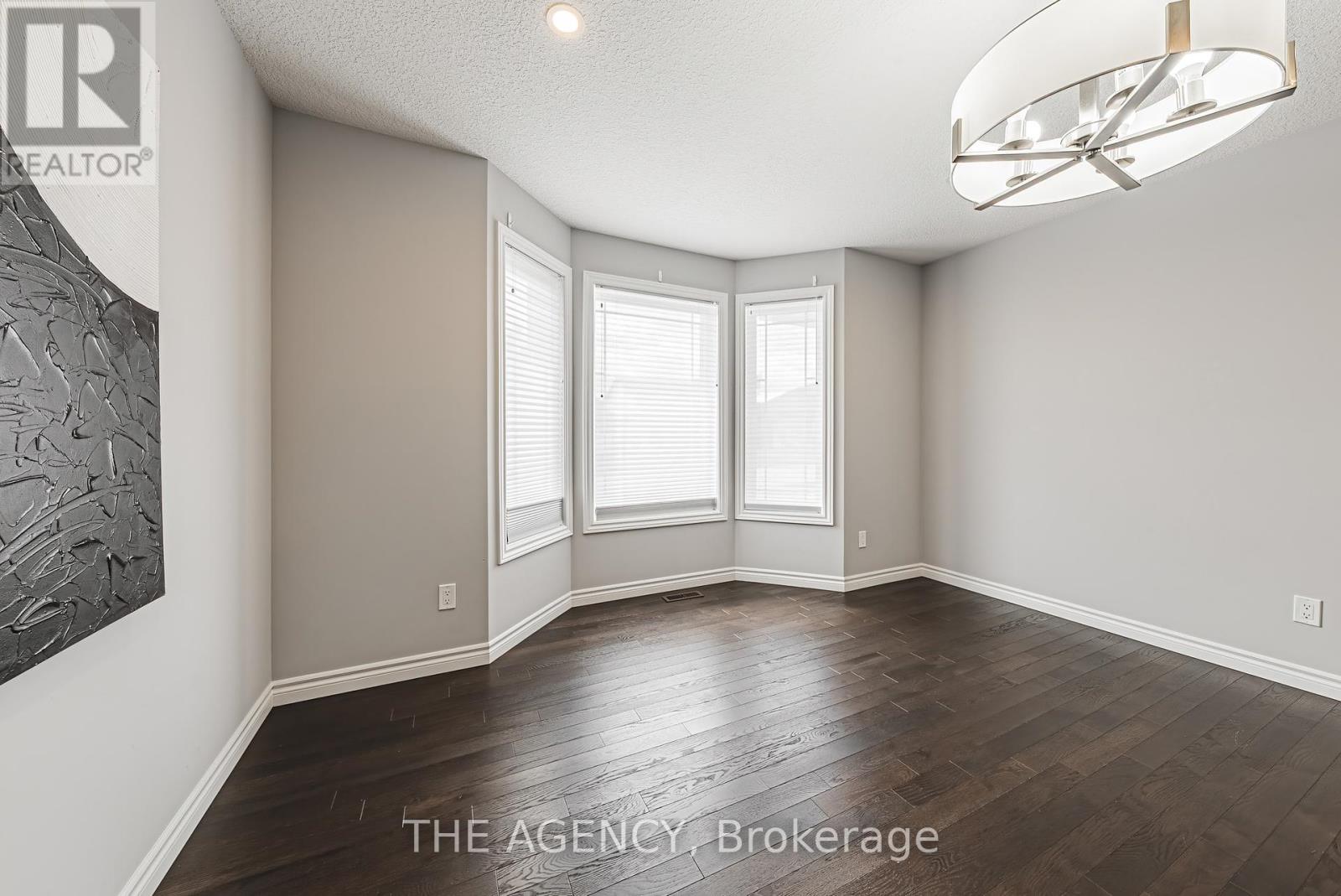 58 Curtis Street, East Zorra-Tavistock, Ontario  N0J 1M0 - Photo 17 - X12376148