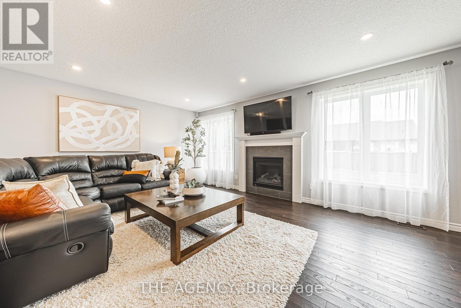 58 Curtis Street, East Zorra-Tavistock, Ontario  N0J 1M0 - Photo 4 - X12376148