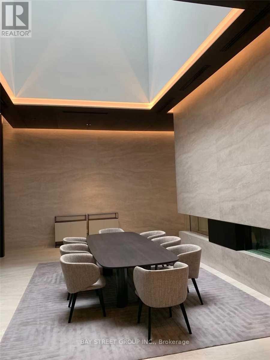 2705 - 2221 Yonge Street, Toronto, Ontario  M4S 2B4 - Photo 2 - C12376165