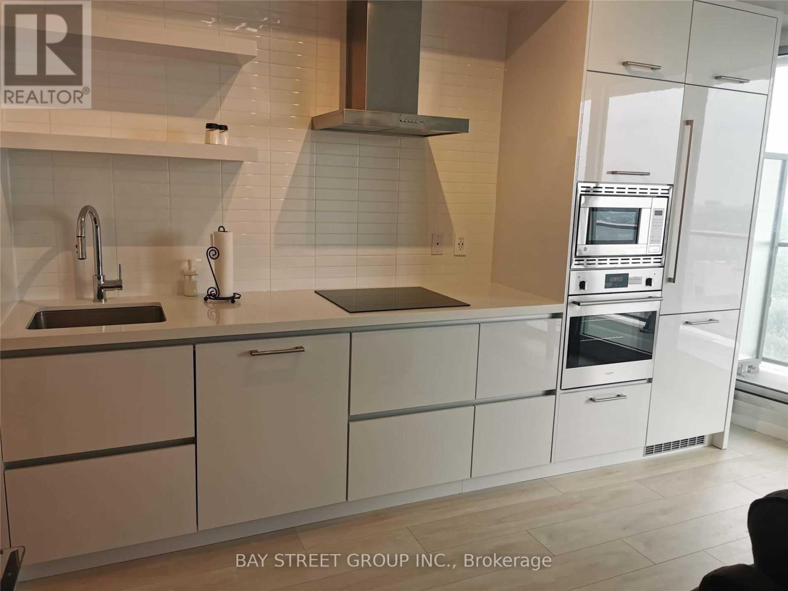 2705 - 2221 Yonge Street, Toronto, Ontario  M4S 2B4 - Photo 6 - C12376165