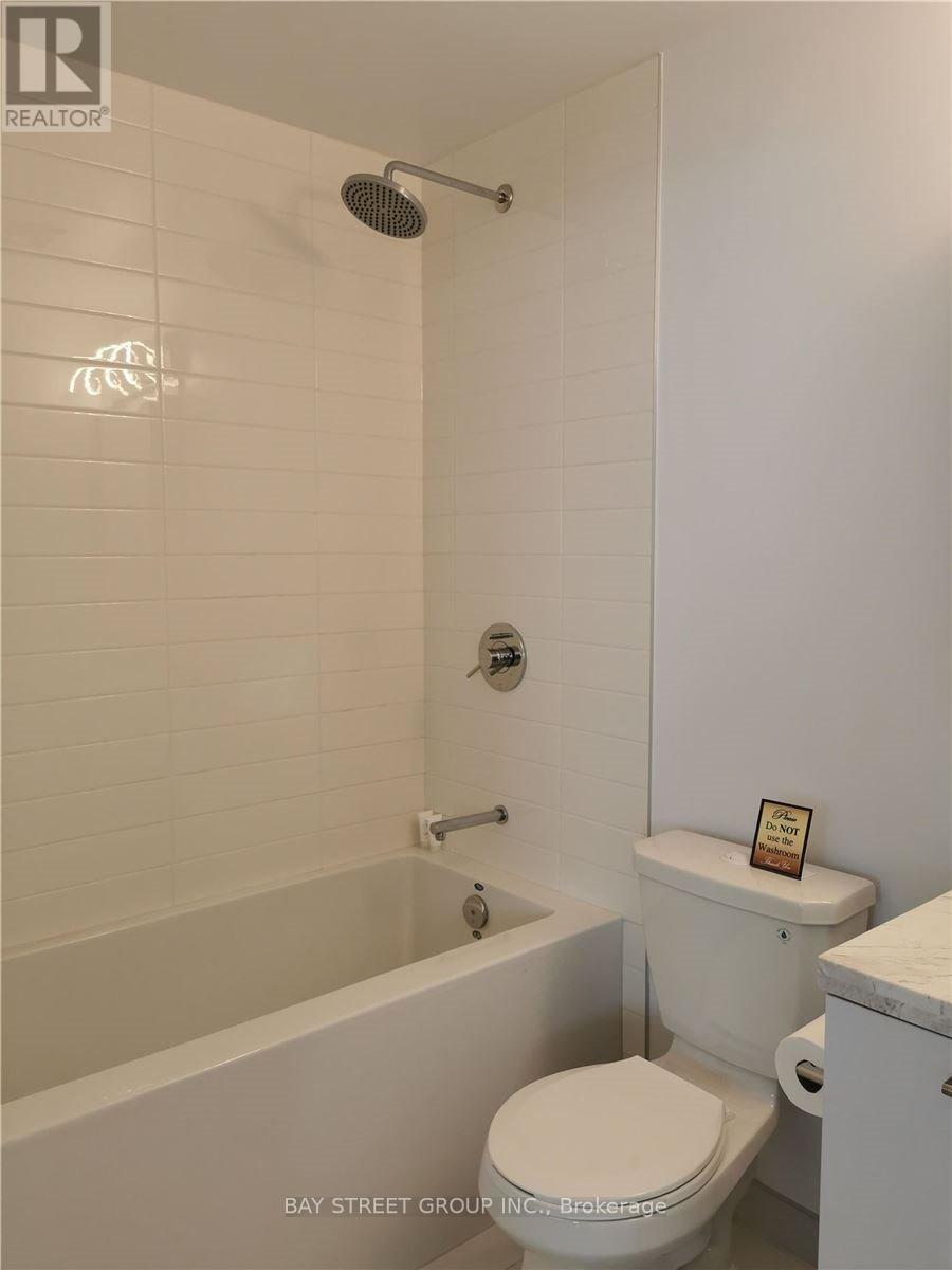 2705 - 2221 Yonge Street, Toronto, Ontario  M4S 2B4 - Photo 8 - C12376165