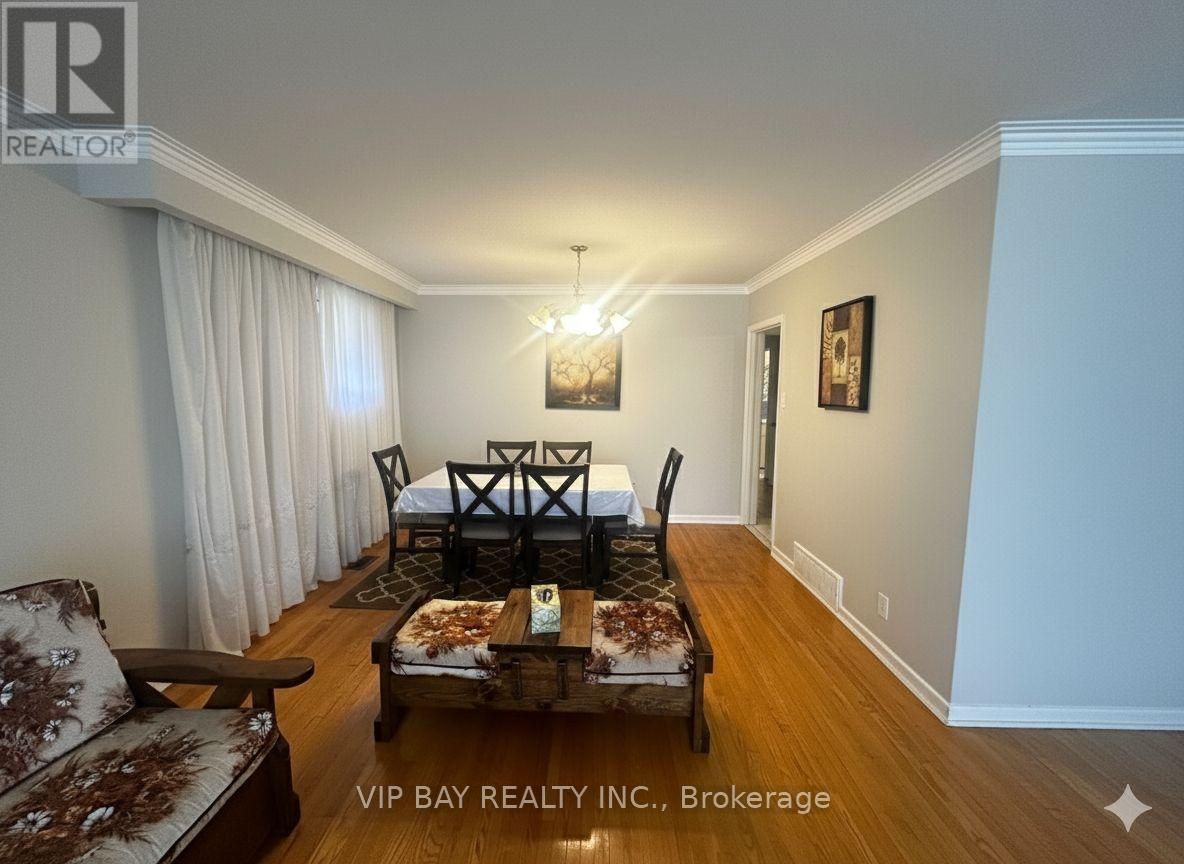 Property at 172 PEMBERTON AVENUE image 4