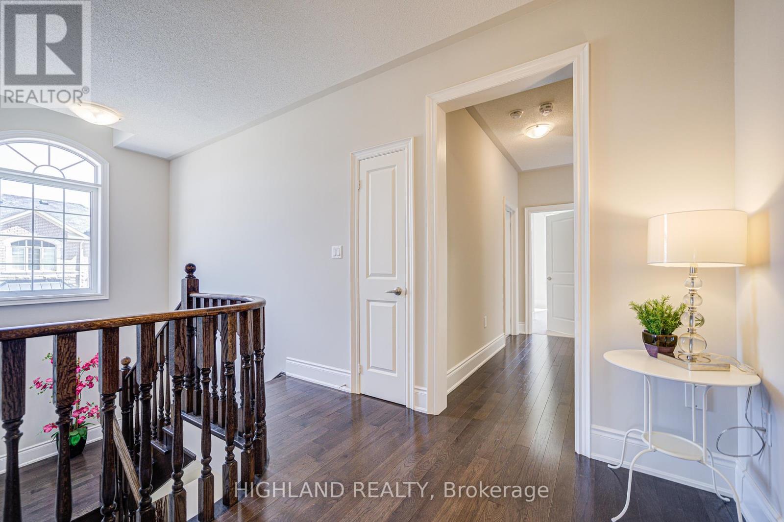 425 Threshing Mill Boulevard, Oakville (Jm Joshua Meadows), Ontario  L6H 0T4 - Photo 21 - W12376183