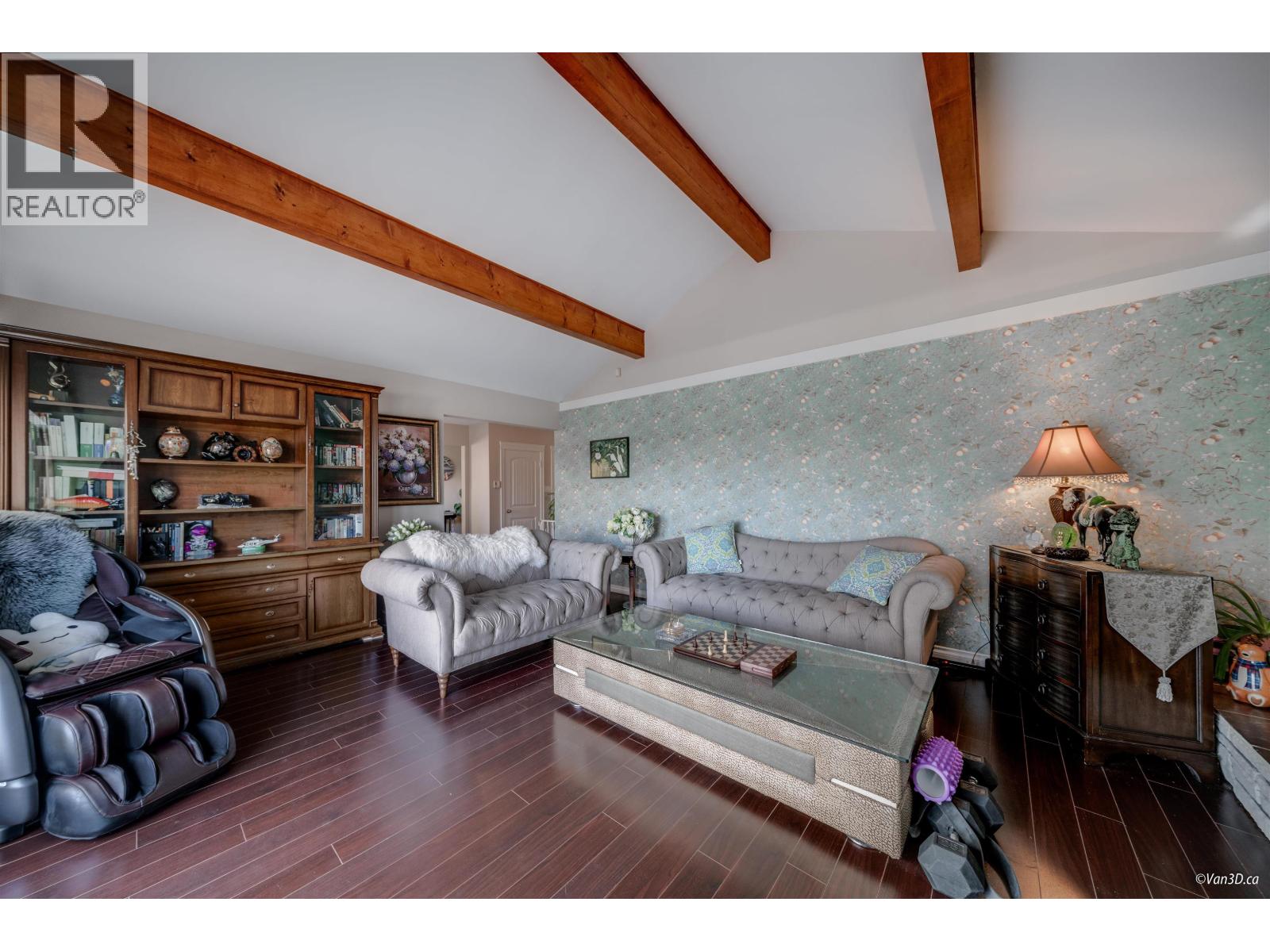 Property at 5681 SARDIS CRESCENT image 5