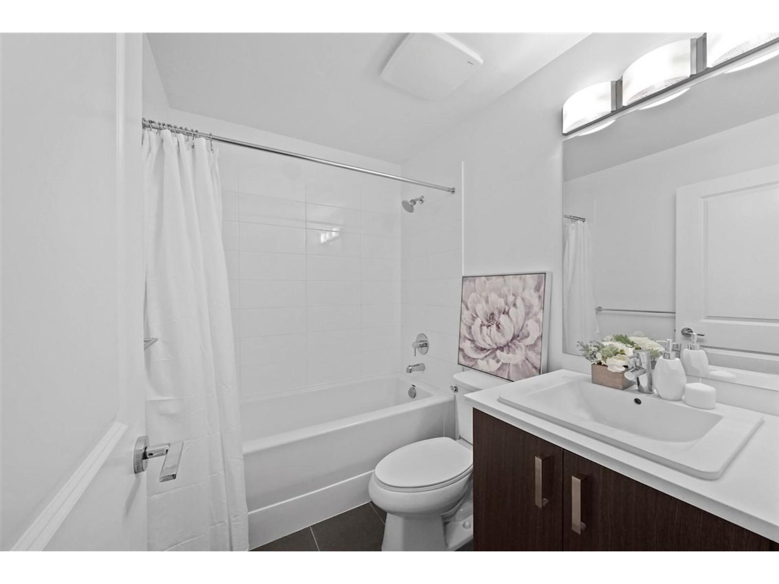 165 15230 Guildford Drive, Surrey, British Columbia  V3R 0C8 - Photo 12 - R3042711