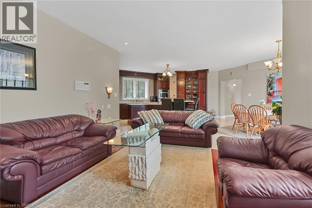 329 Johnson Road, Brantford, Ontario  N3T 5M1 - Photo 17 - 40764199