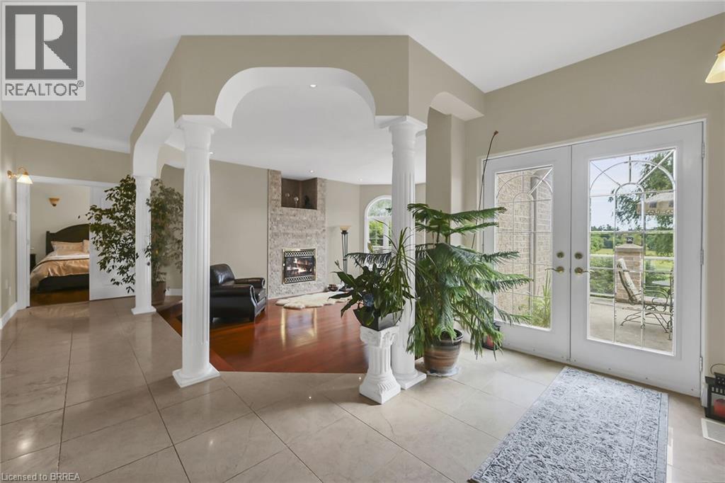 329 Johnson Road, Brantford, Ontario  N3T 5M1 - Photo 5 - 40764199