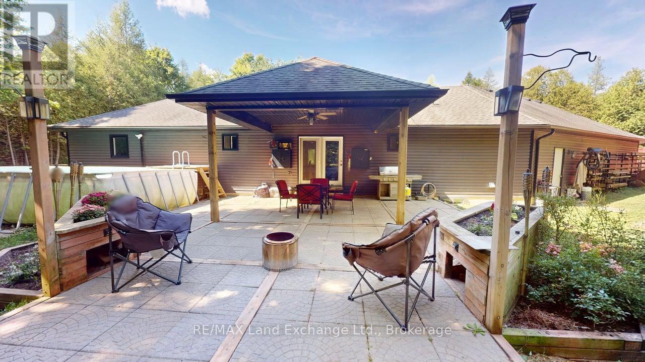 90806 Driftwood Beach Road, Howick, Ontario  N0G 1M0 - Photo 10 - X12373380