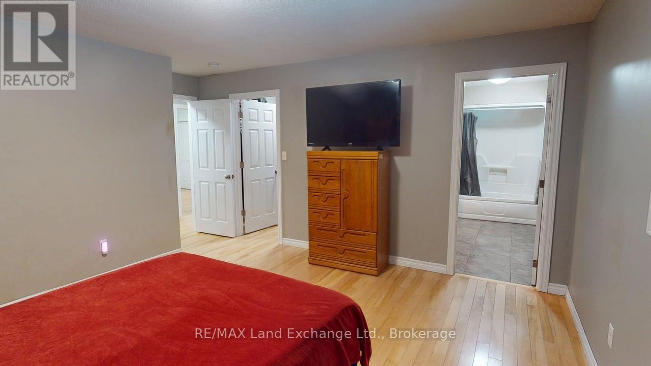 90806 Driftwood Beach Road, Howick, Ontario  N0G 1M0 - Photo 26 - X12373380