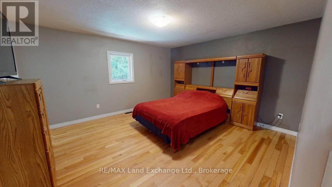 90806 Driftwood Beach Road, Howick, Ontario  N0G 1M0 - Photo 25 - X12373380