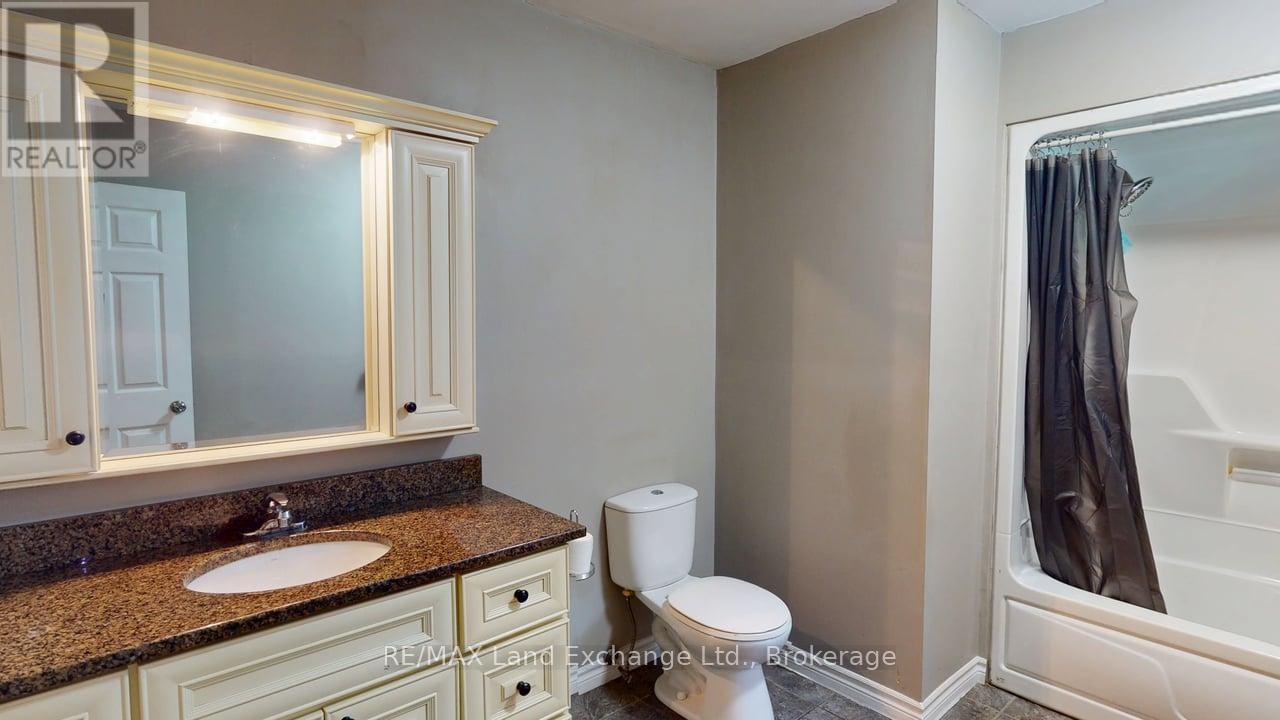 90806 Driftwood Beach Road, Howick, Ontario  N0G 1M0 - Photo 27 - X12373380