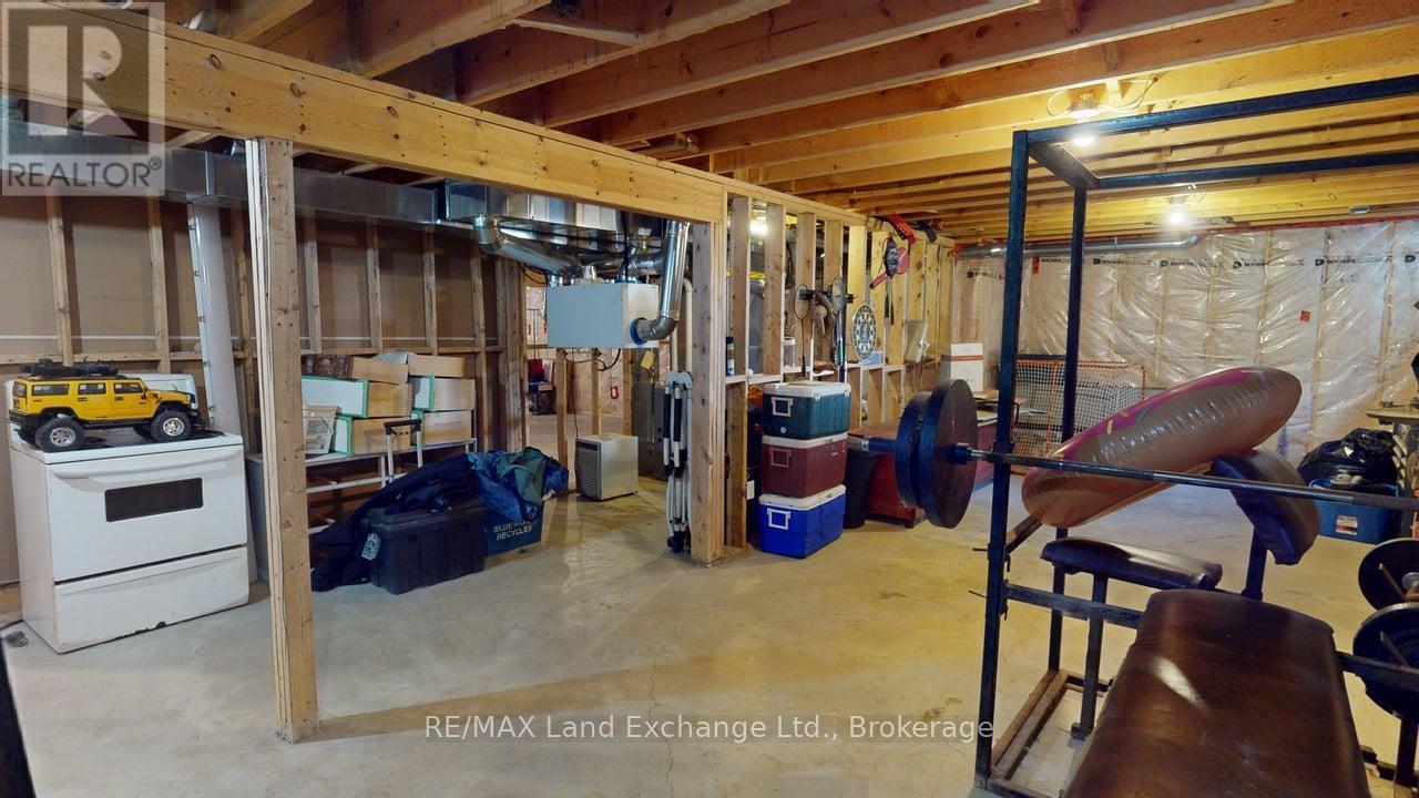 90806 Driftwood Beach Road, Howick, Ontario  N0G 1M0 - Photo 37 - X12373380