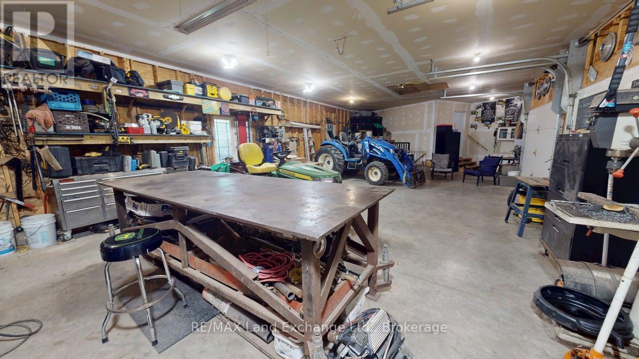 90806 Driftwood Beach Road, Howick, Ontario  N0G 1M0 - Photo 39 - X12373380