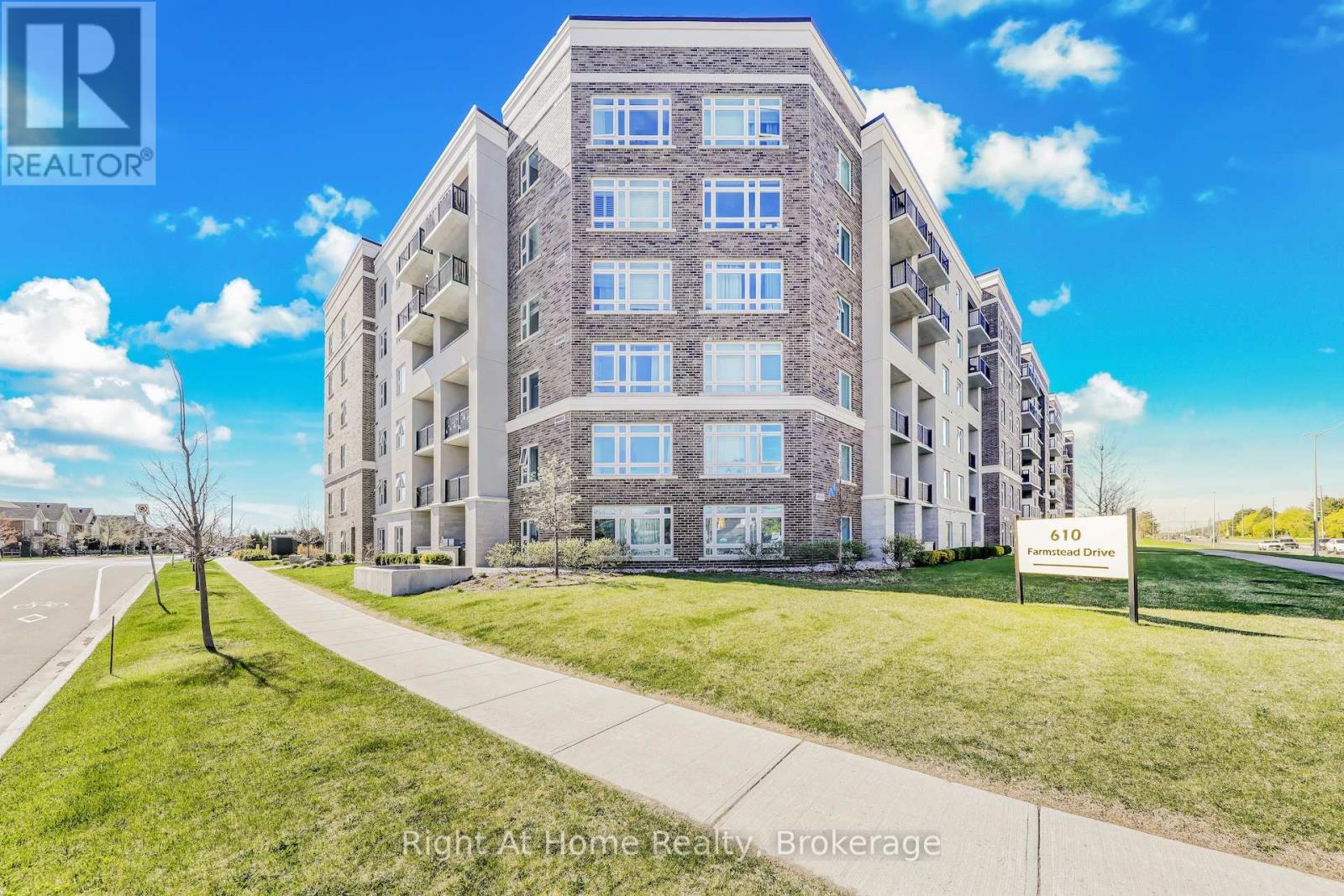 307 - 610 FARMSTEAD DRIVE, Milton, Ontario