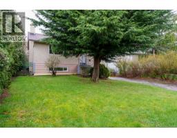 1819 Feltham Rd Lambrick Park, Saanich, Ca