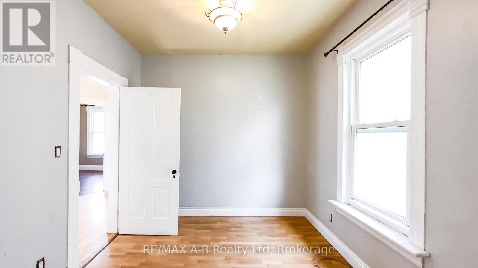 193 Water Street S, St. Marys, Ontario  N4X 1A6 - Photo 34 - X12376219