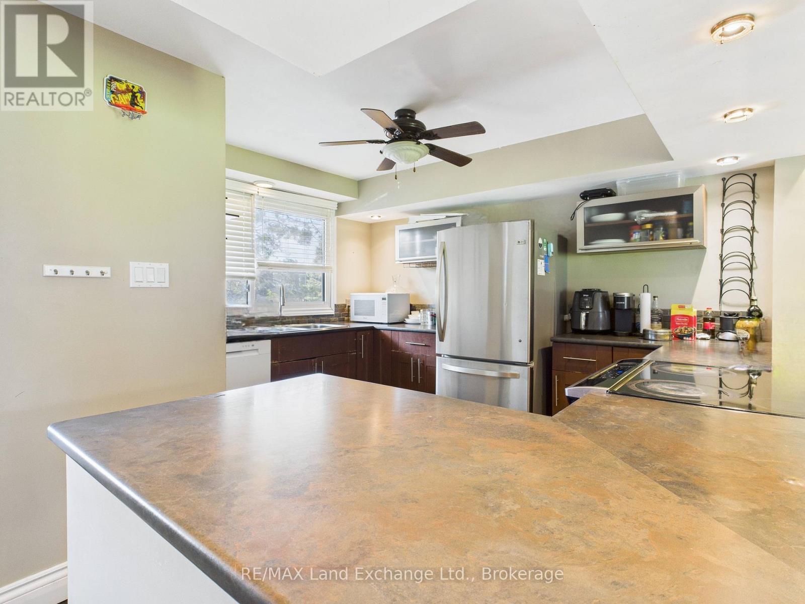 27 - 850 Walsh Street, Kincardine, Ontario  N2Z 1P1 - Photo 3 - X12376225