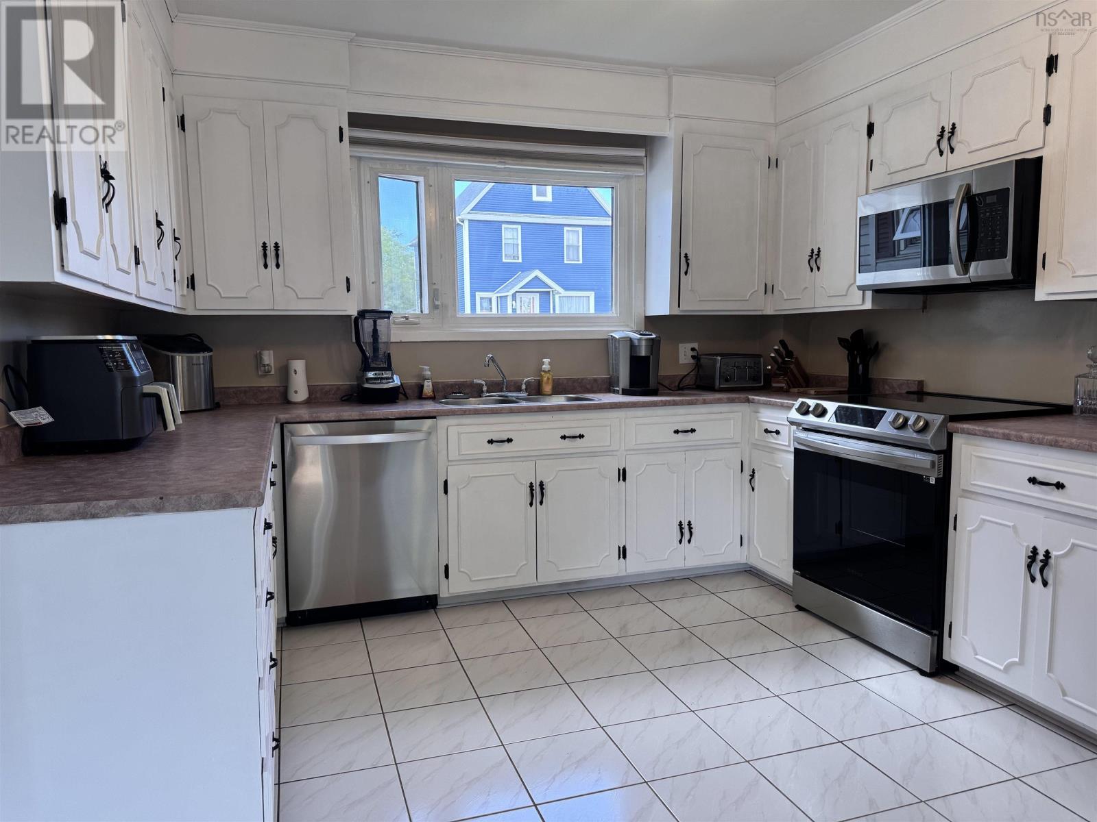 319 York Street, Glace Bay, Nova Scotia  B1A 2M6 - Photo 15 - 202519519