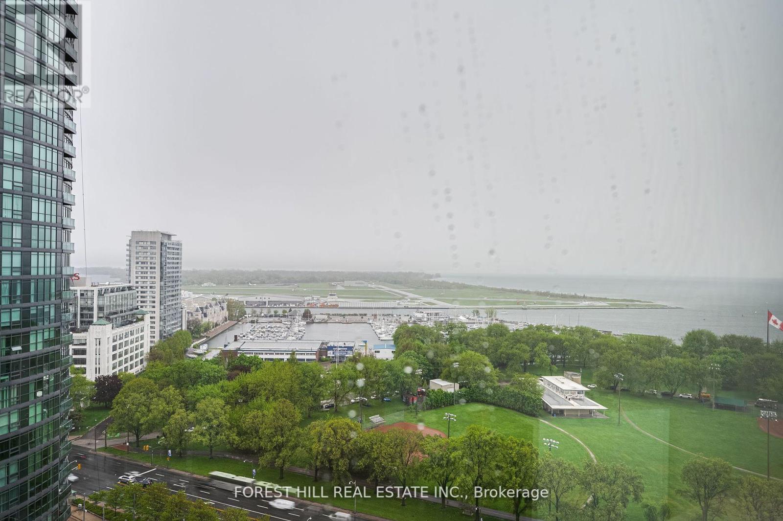 2107 - 219 Fort York Boulevard, Toronto, Ontario  M5V 1B1 - Photo 14 - C12324284