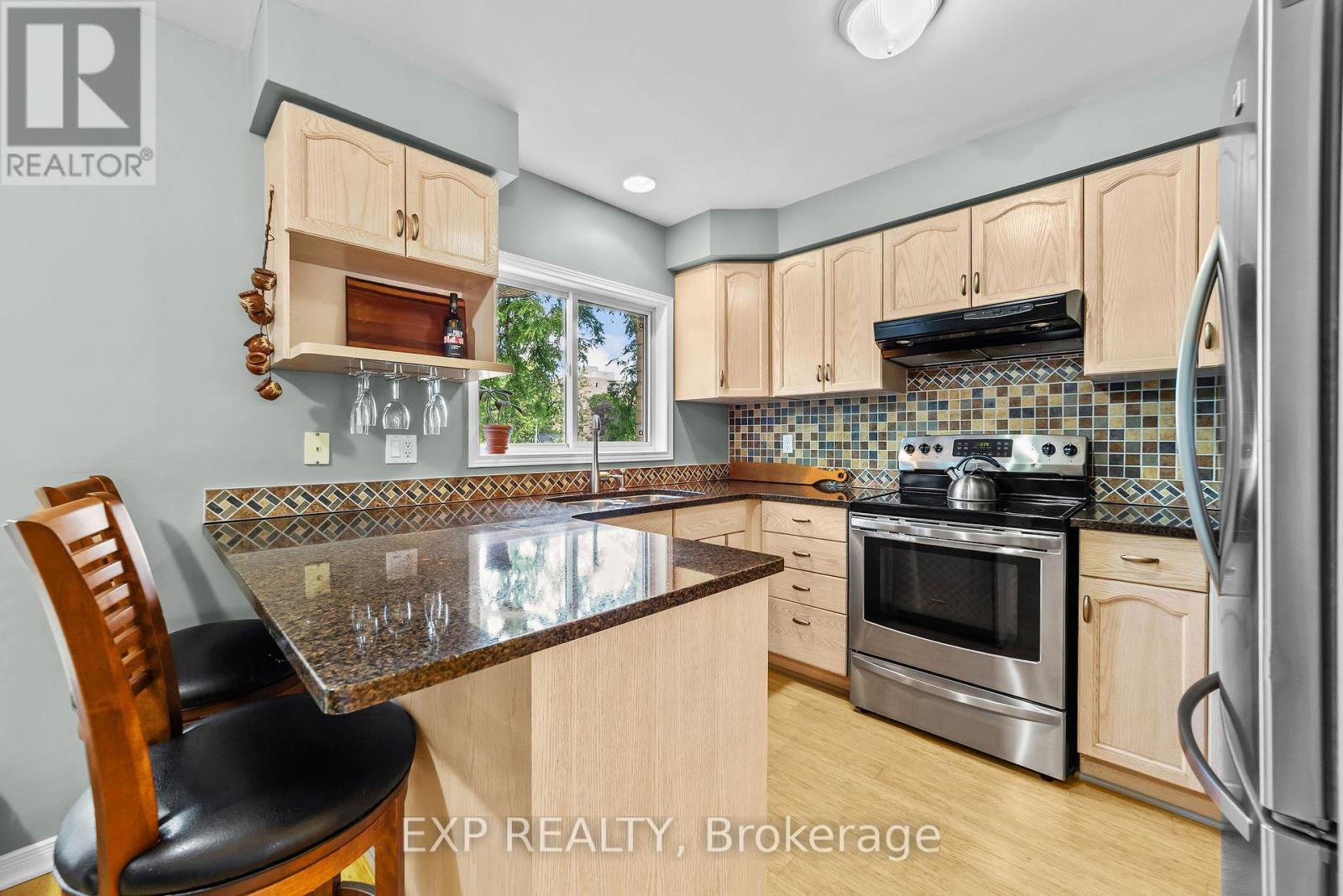11 - 609 Colborne Street, London East, Ontario  N6B 2V3 - Photo 14 - X12376257