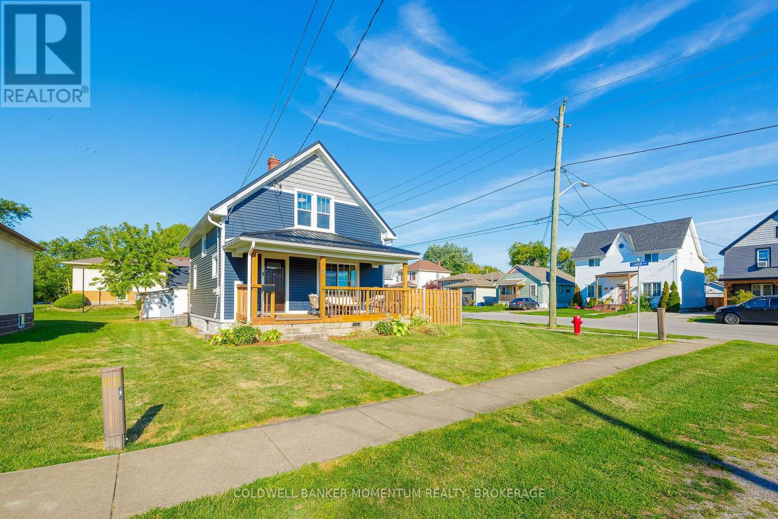66 Oak Street, Port Colborne, Ontario  L3K 4S6 - Photo 2 - X12376211