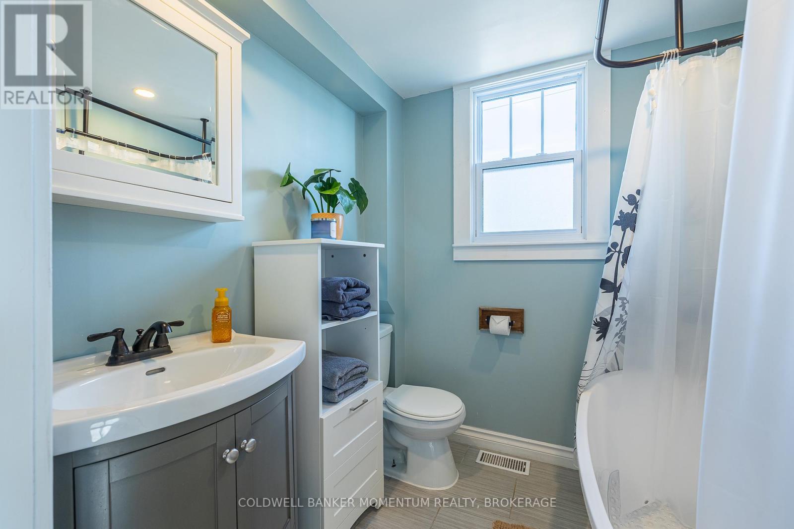 66 Oak Street, Port Colborne, Ontario  L3K 4S6 - Photo 27 - X12376211