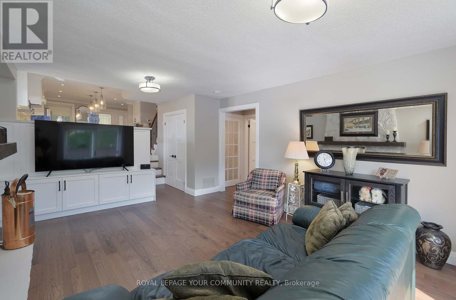 35 John Dexter Place, Markham (Sherwood-Amberglen), Ontario  L3P 3G2 - Photo 11 - N12376202