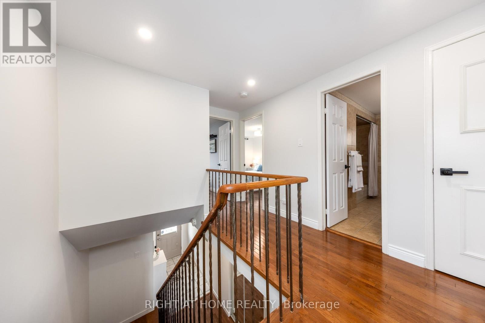 88 Sunshine Drive, Richmond Hill (Observatory), Ontario  L4C 8H2 - Photo 23 - N12376204