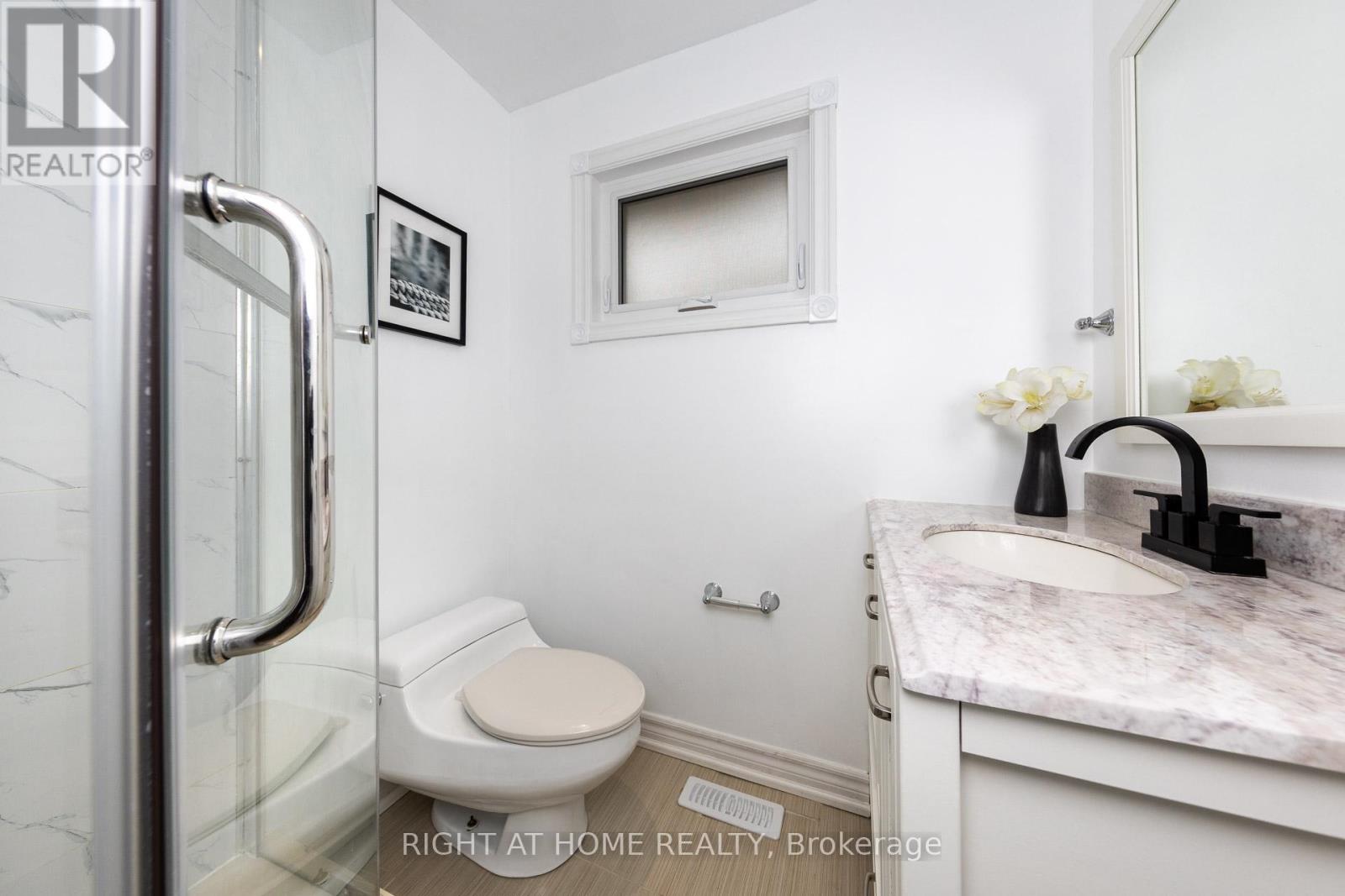 88 Sunshine Drive, Richmond Hill (Observatory), Ontario  L4C 8H2 - Photo 28 - N12376204