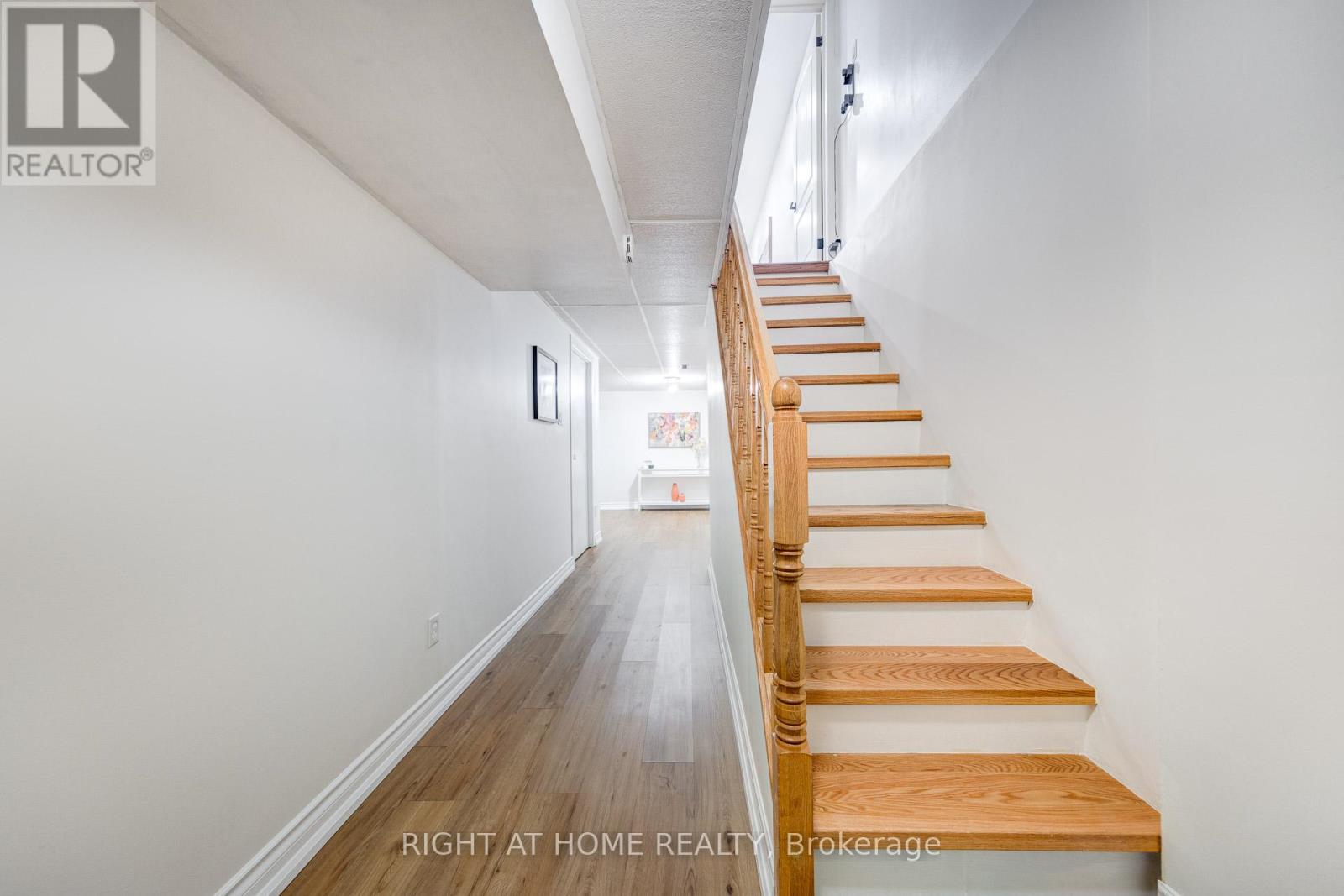 88 Sunshine Drive, Richmond Hill (Observatory), Ontario  L4C 8H2 - Photo 34 - N12376204